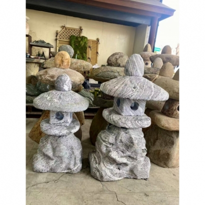 灰白自然石燈.jpg 灰白自然石燈.jpg