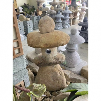 砂岩石燈.jpg 砂岩石燈.jpg