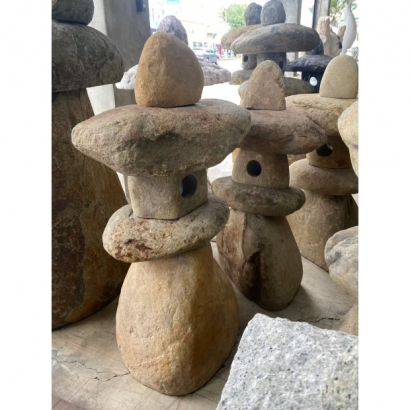 砂岩組合石燈2.jpg 砂岩組合石燈2.jpg