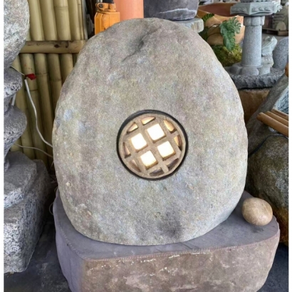 砂岩草坪燈.jpg 砂岩草坪燈.jpg
