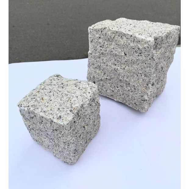 粉花崗塊石3.jpg
