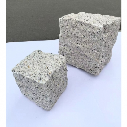 粉花崗塊石3.jpg